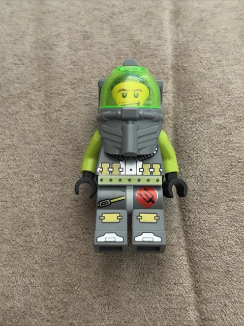 Lego Minifigure atl006 Diver 4 Lance Spears Flippers Atlantis