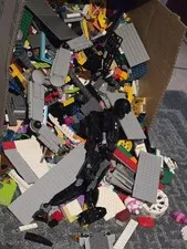 Lego Lot 18 lbs Mixed Star Wars and Misc Pieces  Includes parts Of Lego Sets