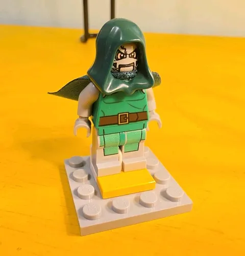 LEGO Dr. Doom Minifigure - from Set 76005 - Authentic NO CRACKS