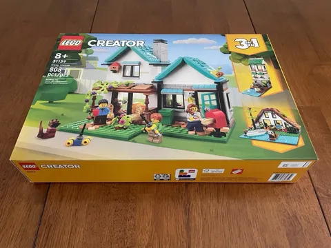 LEGO Creator - Cozy House - Set #31139 - NISB