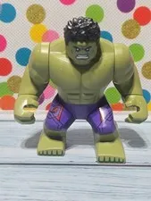 Hulk - LEGO Minifigure  Giant, Dark Purple Pants with Avengers Logo SH173 76031