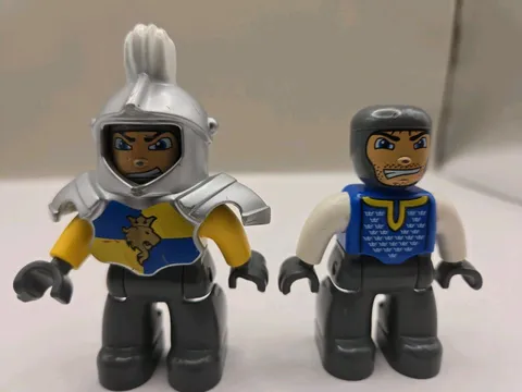 Vintage MiniFigure Lego DUPLO Vintage 2.5" Blue Knight Castle Adventure Lot (2)