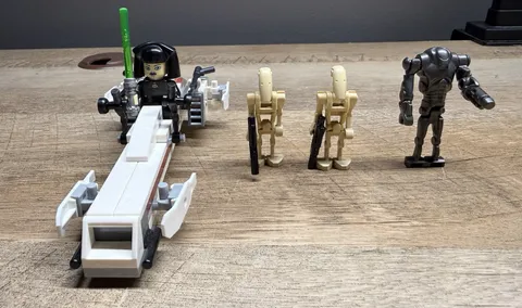 LEGO Star Wars 7869 Battle for Geonosis Partial Incomplete Set w/ Barriss Offee
