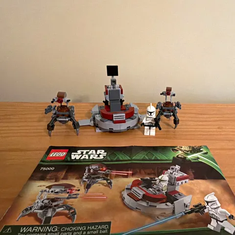 LEGO Star Wars Clone Troopers vs Droidekas 75000 124 pcs Battle Pack