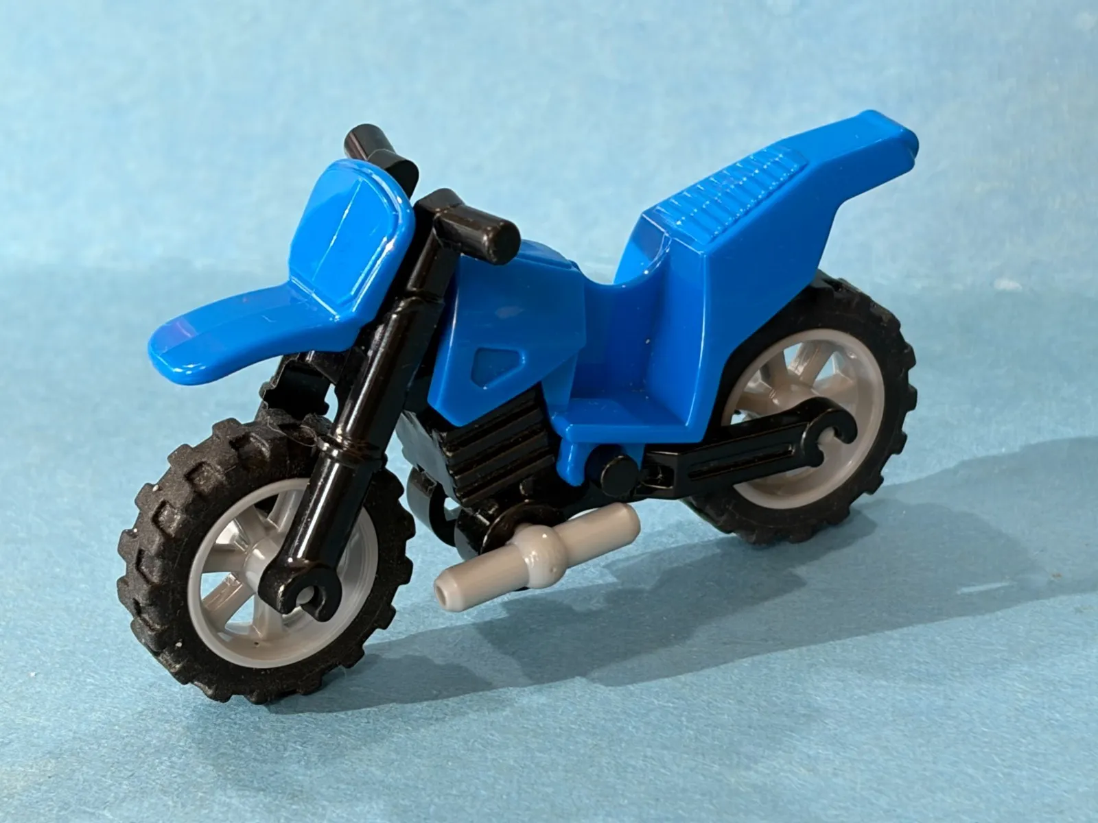 LEGO Jurassic World - Blue Motorcycle Part 50860c05 ONLY - NO Cracks/Scratches
