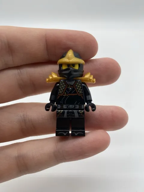 Lego Ninjago Cole ZX Legacy Minifigure 15th Anniversary