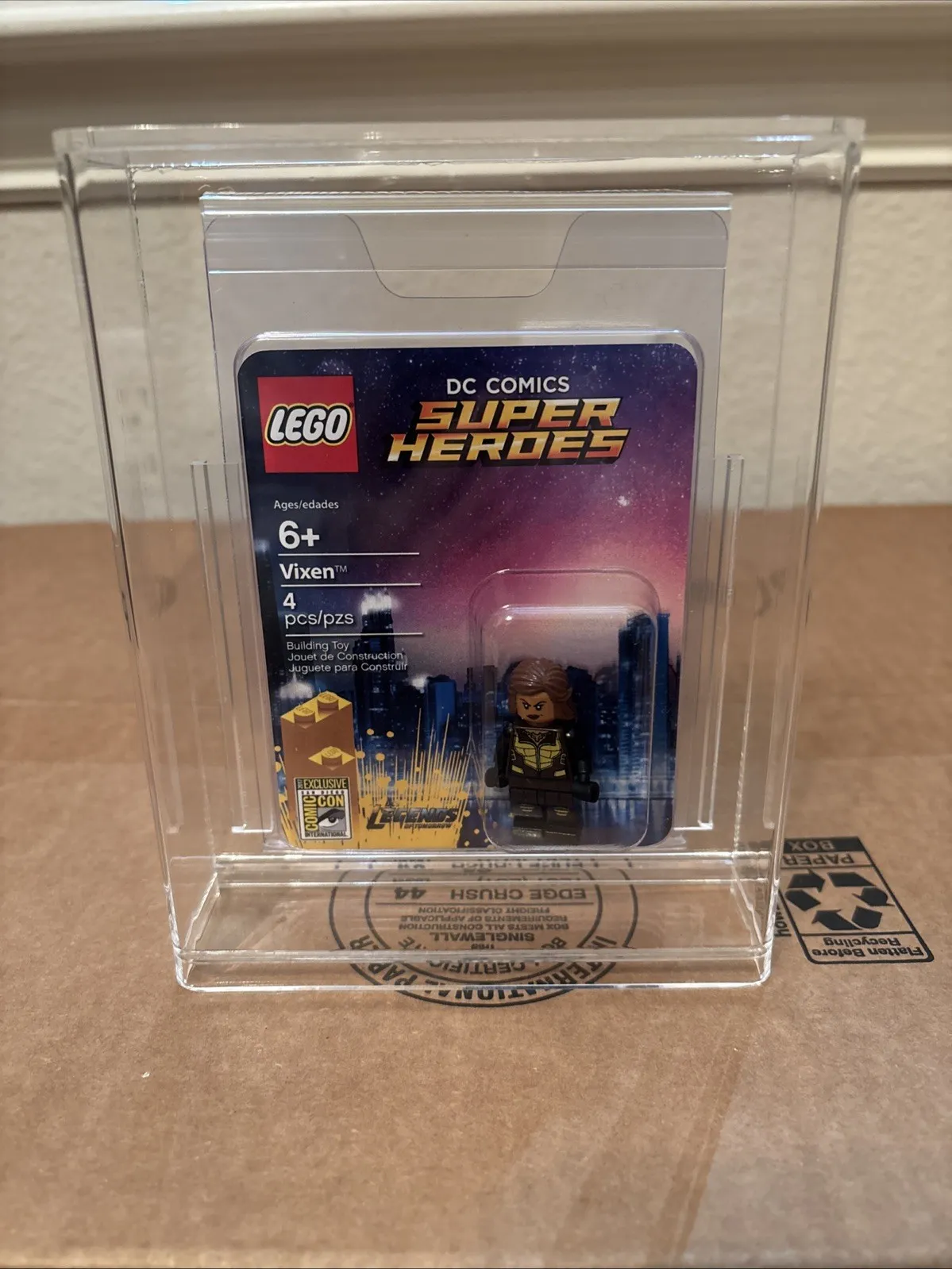 Lego SDCC Exclusive 2017 DC Comics Super Heroes Vixen minifigure