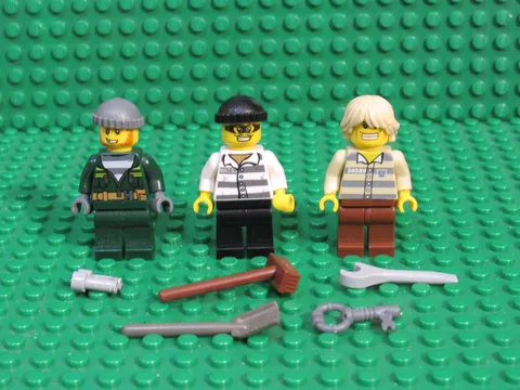 Lot of 3  Town City Police LEGO Minifigures 60143 Burglar Prisoner Bandit HH62