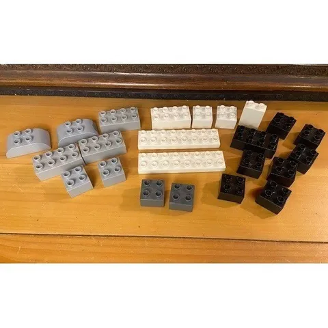 Lego Duplo Mixed Building Block Lot White Black Grey Bricks Plates 23 Pieces