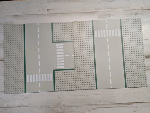 LEGO Road Baseplates Lot of 3 Straight, T-Junction, Corner 32x32 Stud Vtg City