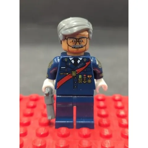 Lego Minifigure Commissioner Gordon - Red Sash SH326 70908