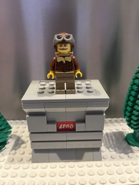LEGO Minifigure - COL036 Set 8803-2 | PILOT Retired RARE Released 2011 Complete