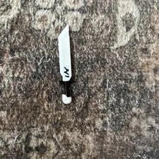 LEGO - Minifig, Sword - White Skull Pommel & Blade (Ivory Blade of Deliverance)