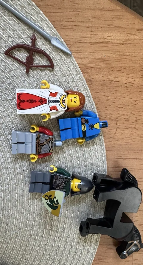 LEGO Castle Minifigure Lot (4 Figures) w/ Weapons & Black Horse