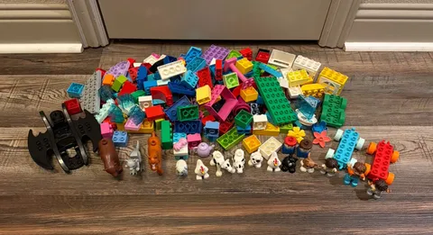 Lego Duplo blocks LOT - 205 Pieces includes 16 Figures  - Animals, Cars, & More