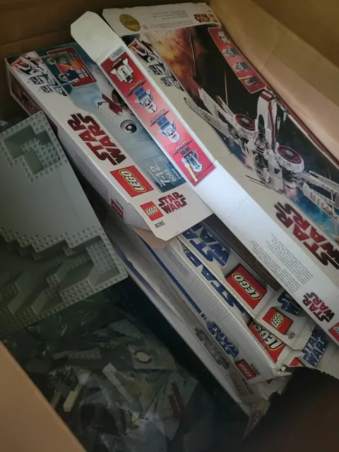 Early 2000s LEGO Starwars Sets Lot