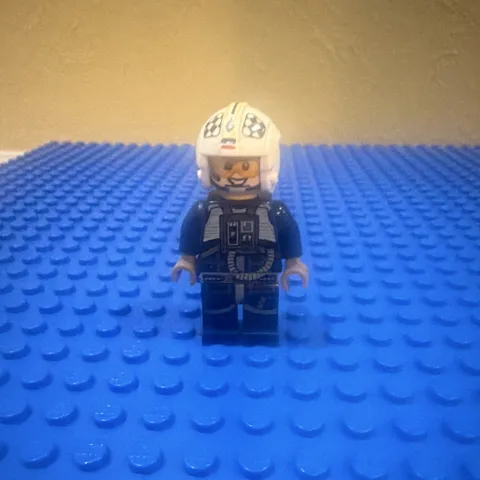 LEGO Star Wars Rogue One Rebel Pilot U-wing / Y-wing Minifigure 75155 SW0793