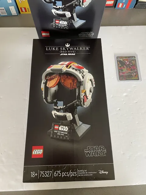 LEGO Star Wars: Luke Skywalker (Red Five) Helmet (75327) | New | Retired