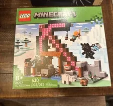 LEGO Minecraft The Pickaxe Mine Complete Set 530 Piece (21277)