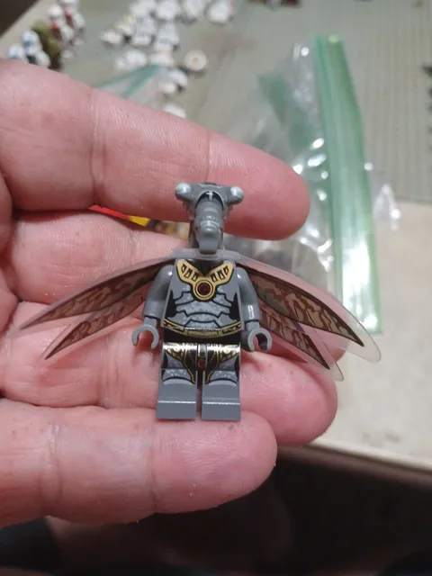 Lego Star Wars Minifigure: Geonosian Zombie with Wings Sw0382 - 2N