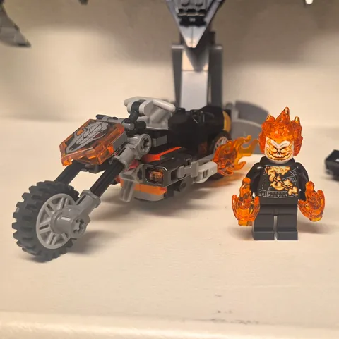 LEGO Marvel Ghost Rider Flame Minifigure SH178 Spider-Man Set 76058