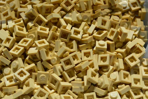 Lego Tan Plate 1x1 (Part #3024) Lot of 100 Pieces