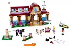 LEGO 41126 Friends Heartlake Riding Club Stables,  w/ minifigs ***read***