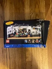 LEGO Ideas: Seinfeld (21328) NEW But Box Destroyed
