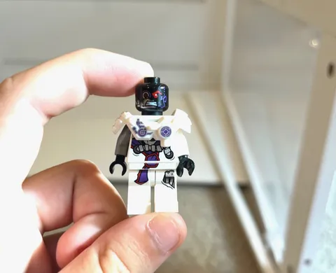 Bricktober TOYS R US Lego Ninjago white general nindriod no mask RARE