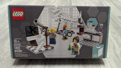 LEGO Ideas Research Institute Box Set 21110 (BRAND NEW FACTORY SEALED)