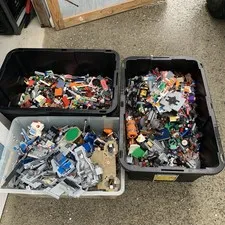LEGO bins sets from early 2010’s. Over 200lbs (no minifigures)