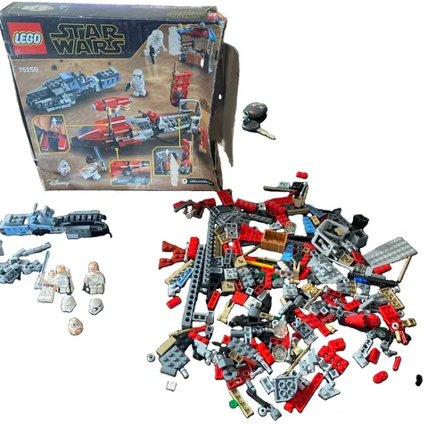 Used LEGO Star Wars Pasaana Speeder Chase 75250 Rise of Skywalker Set 1/3 Assemb