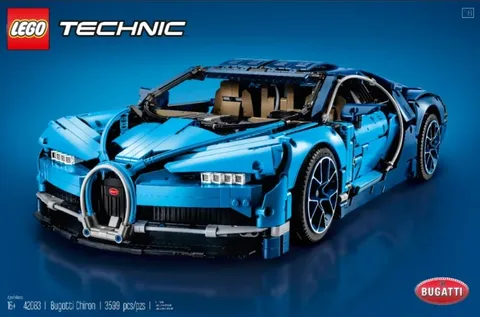 LEGO TECHNIC: Bugatti Chiron (42083) Sealed new in box.