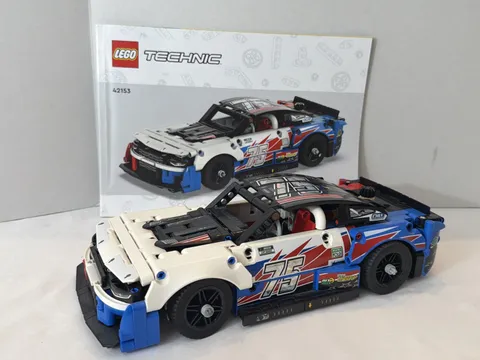 Lego Technic - NASCAR Next Gen Chevrolet Camaro - Set #42153 - 100% Complete