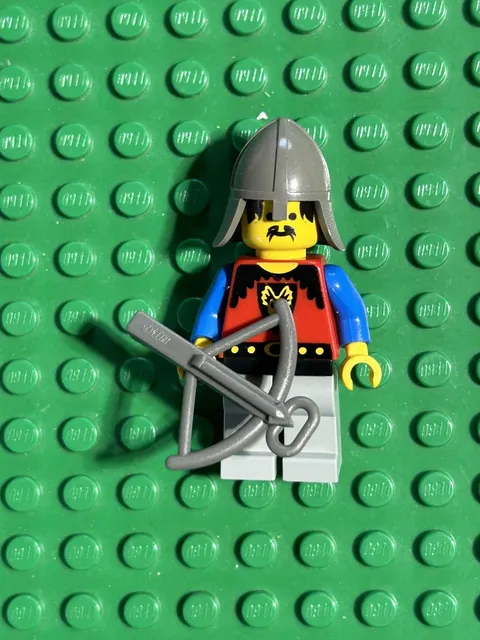 LEGO Minifigure 1990s Castle Dragon Knights Knight + crossbow cas013 6082 6076