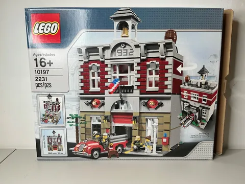 Lego Creator Fire Station 10197 open box/ pre owned 