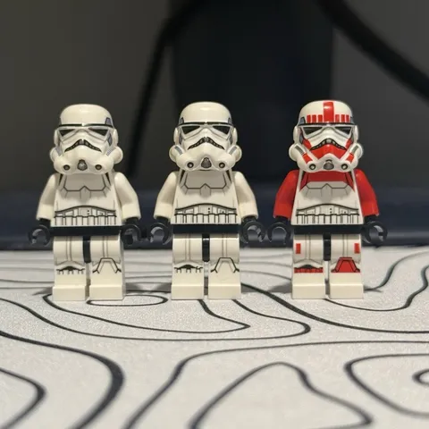 LEGO Star Wars imperial stormtroopers and imperial shock trooper lot of 3