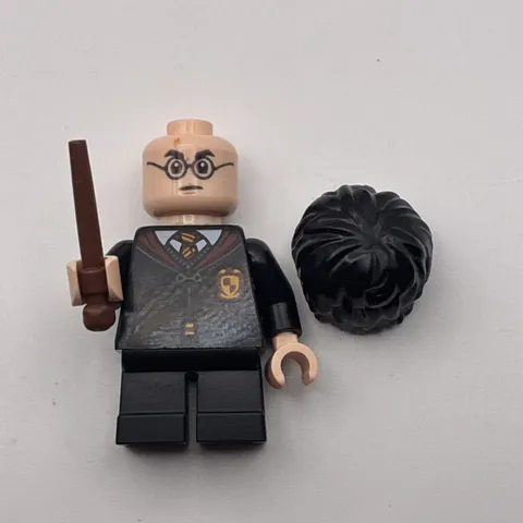 LEGO Harry Potter Gryffindor Minifigure Harry Potter W/ Wand