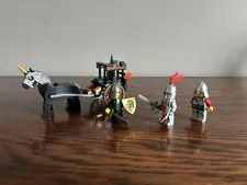 LEGO Castle: Prison Carriage Rescue (7949)