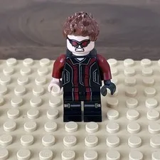 LEGO Marvel Hawkeye Minifigure Sh0172 Black Dark Red Suit Reddish Brown Hair