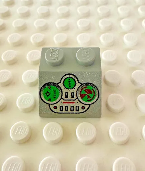 LEGO Slope 45 2 x 2 with Green and Light Gray Controls Pattern 3039px13
