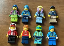 LEGO Minifigure Lot of 8 Assorted Characters (SOLD AS IS!!) All good condition.