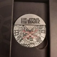 Battle of Yavin Coin, Lego Star Wars, Metal, Limited Edition GWP, NEW OPEN BOX