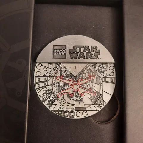 Battle of Yavin Coin, Lego Star Wars, Metal, Limited Edition GWP, NEW OPEN BOX