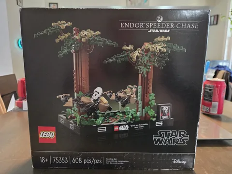 LEGO Star Wars: Endor Speeder Chase Diorama (75353)