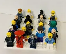 Lego Lot Of 20 Minifigures