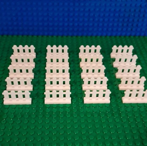 LEGO White Picket Fence (1 x 4 x 2)   20 Pieces