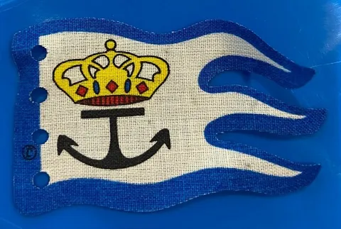 1x Vintage LEGO Fabric Flag 8x5 White Blue Crown Anchor Arms  6280 6291 x376px5