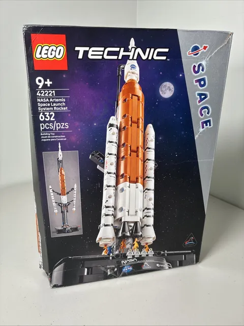LEGO Technic NASA Artemis Space Launch System Rocket 42221 (USED)