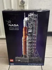 LEGO Icons: NASA Artemis Space Launch System #10341 3,601 Pcs - New - Damage Box